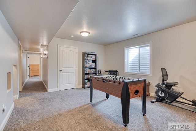 3918 E Hazelwood Way, Ammon, ID 83406