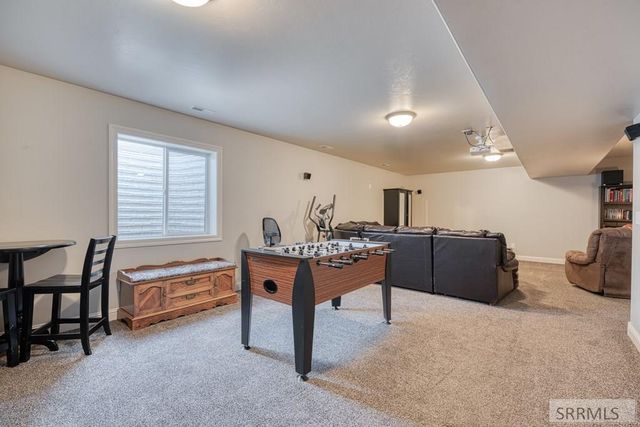 3918 E Hazelwood Way, Ammon, ID 83406