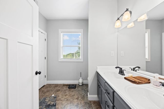 8551 Crawley Hill Rd, Mount Pleasant, TN 38474