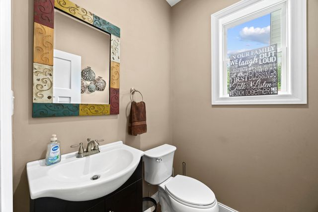 8551 Crawley Hill Rd, Mount Pleasant, TN 38474