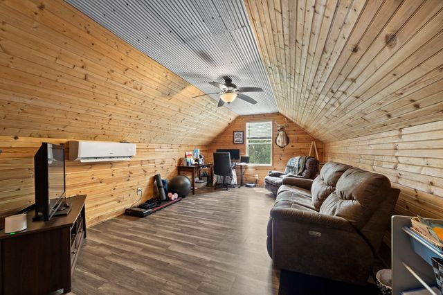 8551 Crawley Hill Rd, Mount Pleasant, TN 38474