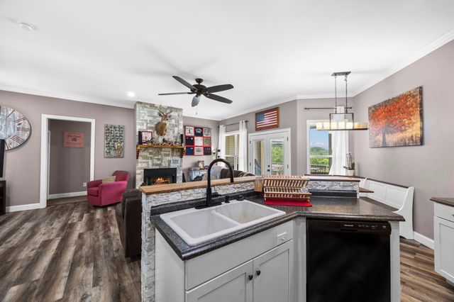 8551 Crawley Hill Rd, Mount Pleasant, TN 38474