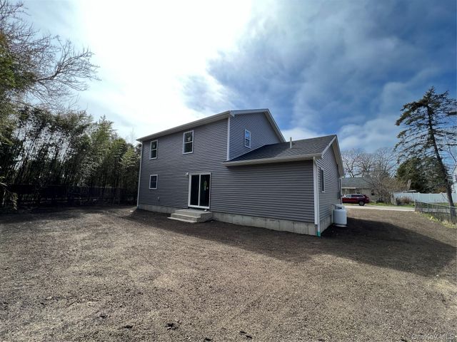 35 Babylon Road, Mastic Beach, NY 11951