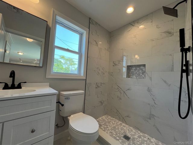 35 Babylon Road, Mastic Beach, NY 11951