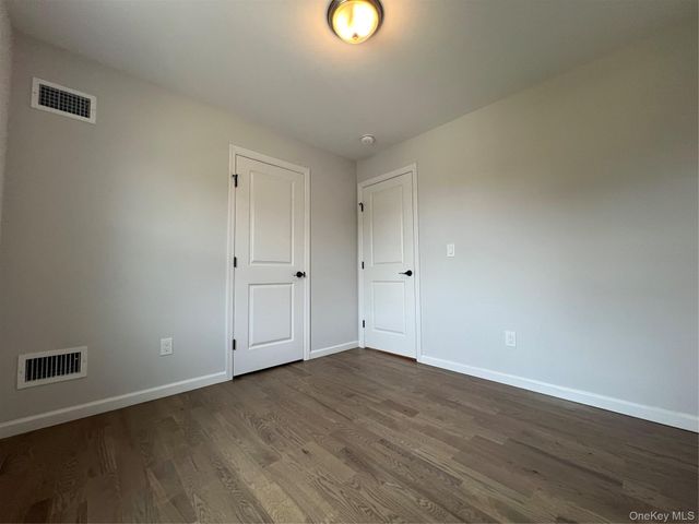 35 Babylon Road, Mastic Beach, NY 11951