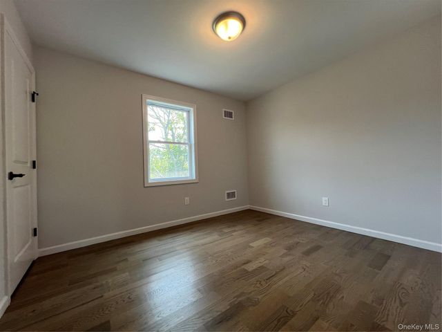 35 Babylon Road, Mastic Beach, NY 11951