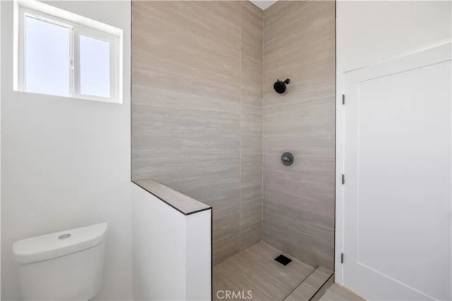 10905 Dalerose Avenue B, Inglewood, CA 90304