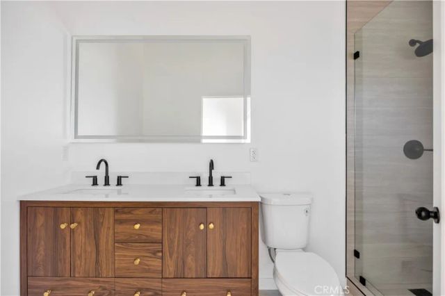 10905 Dalerose Avenue B, Inglewood, CA 90304