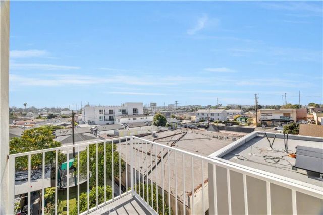 10905 Dalerose Avenue B, Inglewood, CA 90304