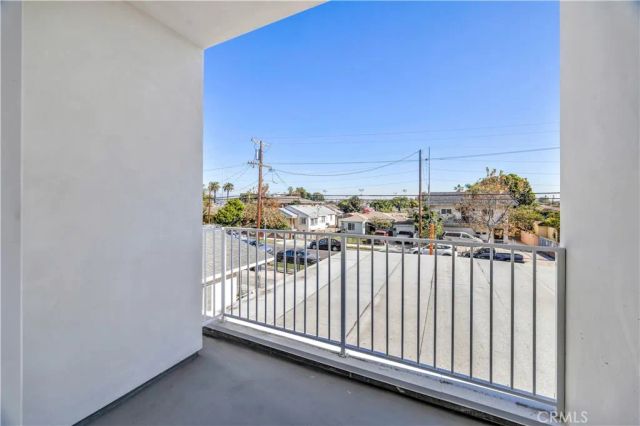 10905 Dalerose Avenue B, Inglewood, CA 90304
