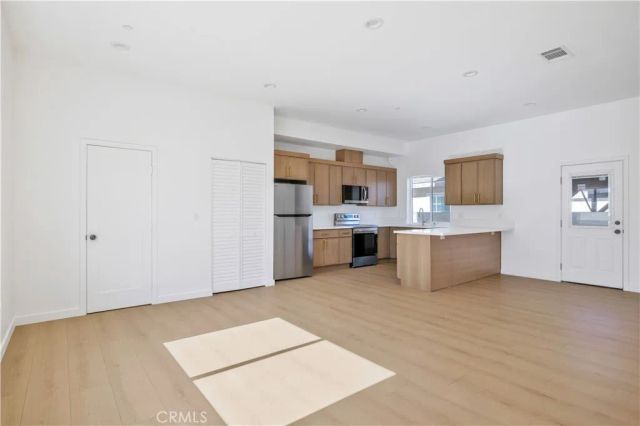 10905 Dalerose Avenue B, Inglewood, CA 90304