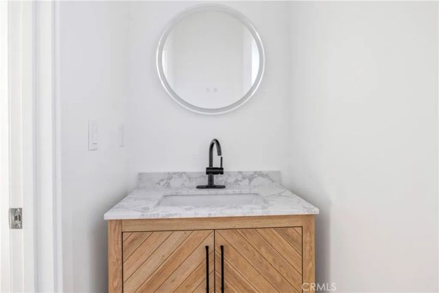 10905 Dalerose Avenue B, Inglewood, CA 90304