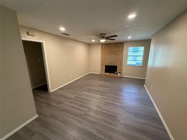 6904 Millrace DR B, Austin, TX 78724