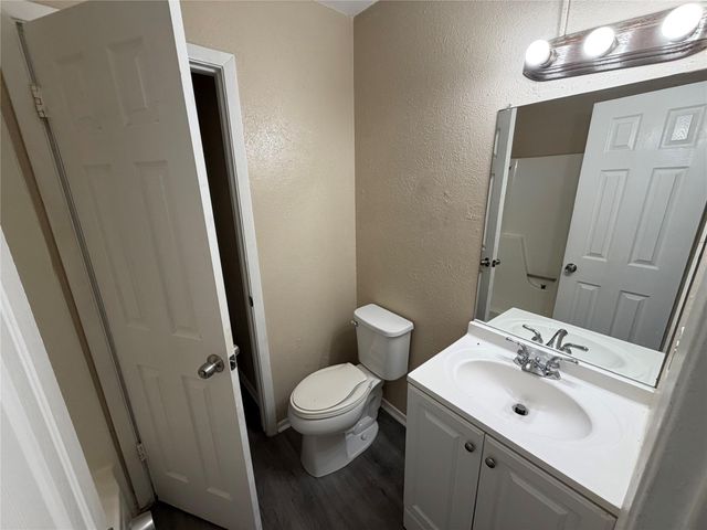 6904 Millrace DR B, Austin, TX 78724