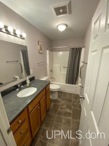 2103 Balsam Lane, Houghton, MI 49931