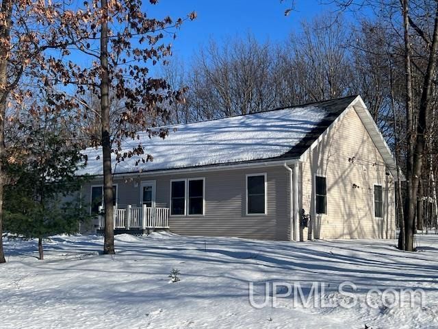 2103 Balsam Lane, Houghton, MI 49931