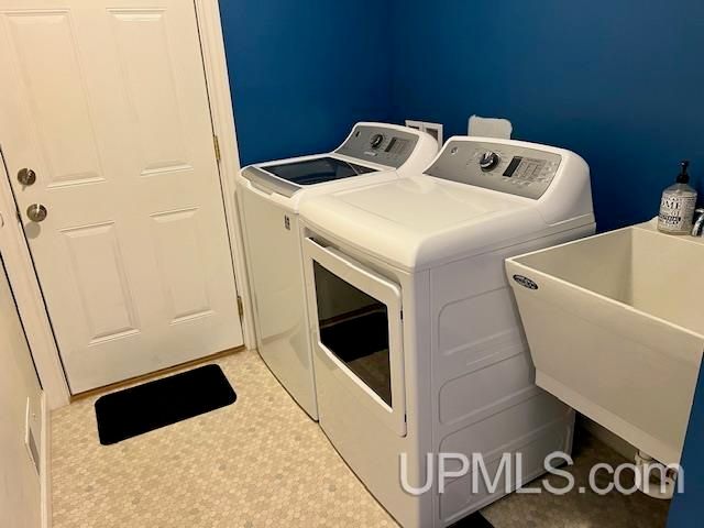 2103 Balsam Lane, Houghton, MI 49931