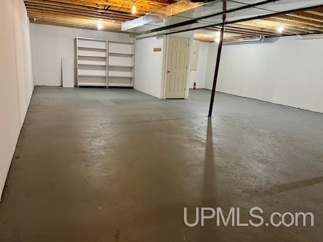 2103 Balsam Lane, Houghton, MI 49931