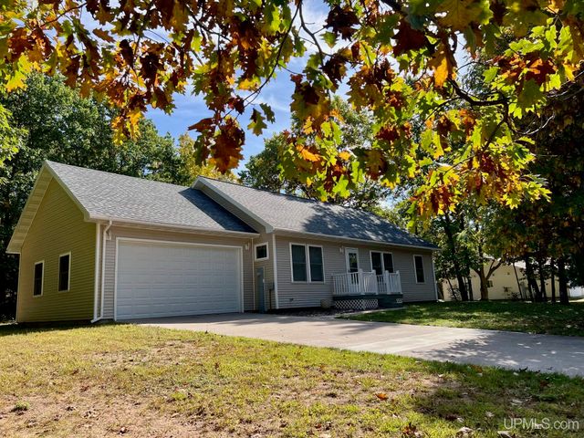 2103 Balsam Lane, Houghton, MI 49931