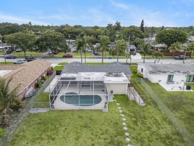 1710 W River Drive, Margate, FL 33063