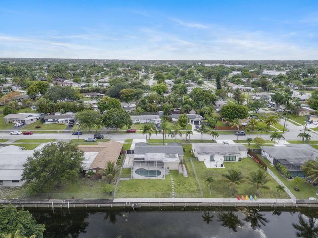 1710 W River Drive, Margate, FL 33063