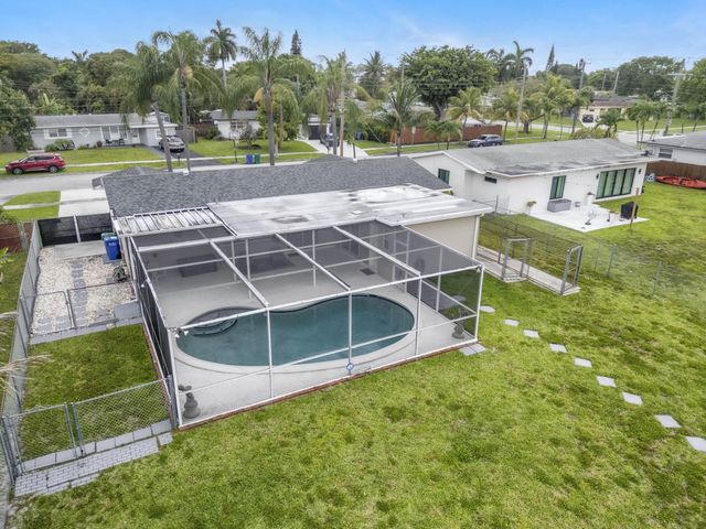 1710 W River Drive, Margate, FL 33063