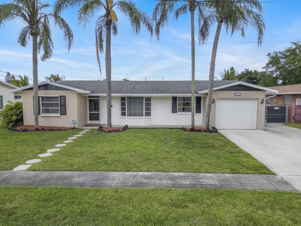 1710 W River Drive, Margate, FL 33063