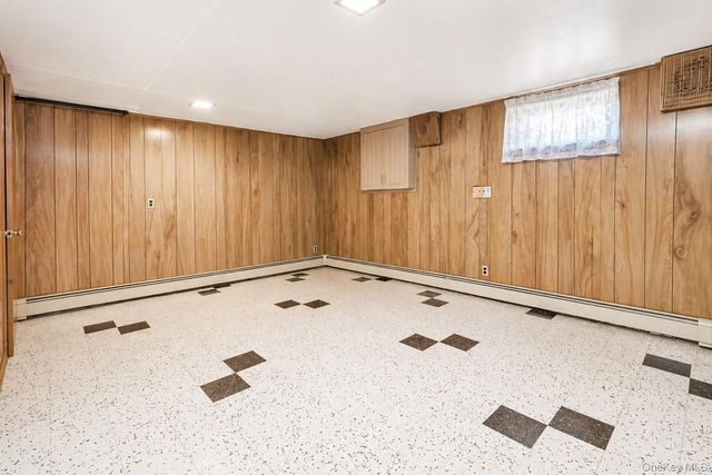 154 Scherer Boulevard, Franklin Square, NY 11010