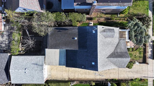 154 Scherer Boulevard, Franklin Square, NY 11010