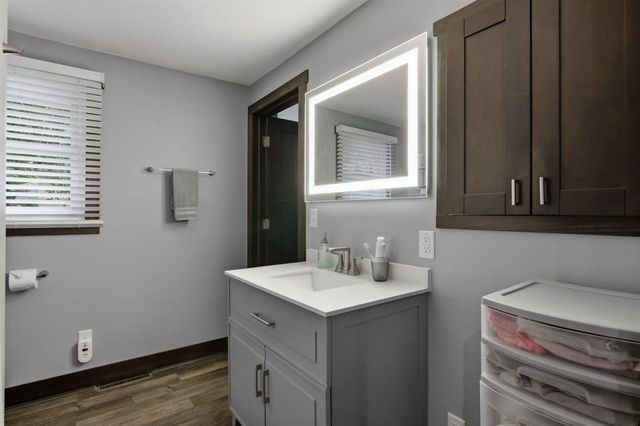 2425 7th Street, Eau Claire, WI 54703