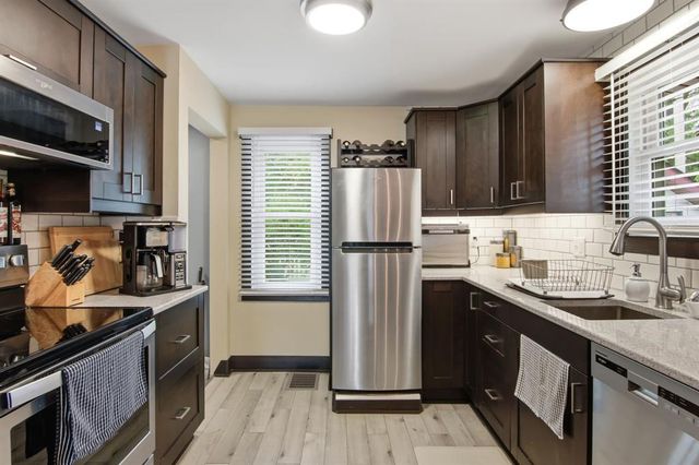 2425 7th Street, Eau Claire, WI 54703