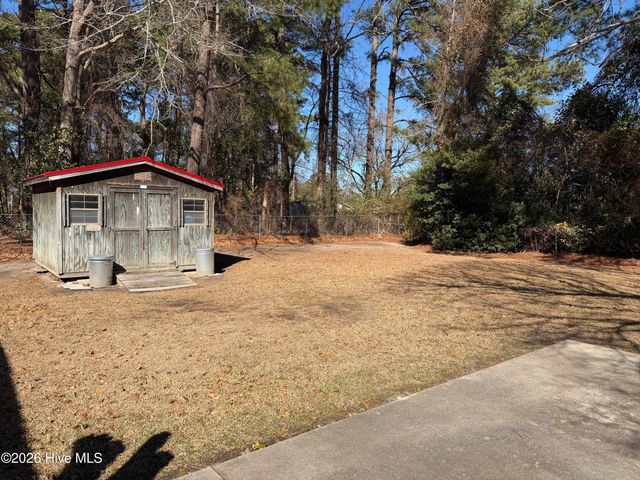 2040 W 5th Street, Washington, NC 27889