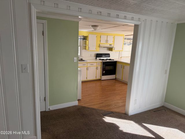 2040 W 5th Street, Washington, NC 27889