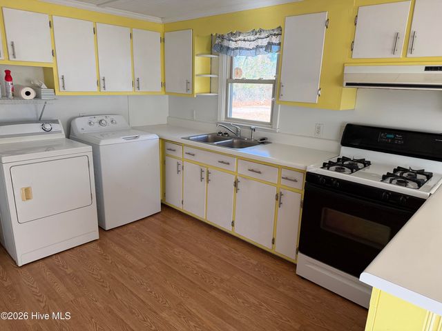 2040 W 5th Street, Washington, NC 27889