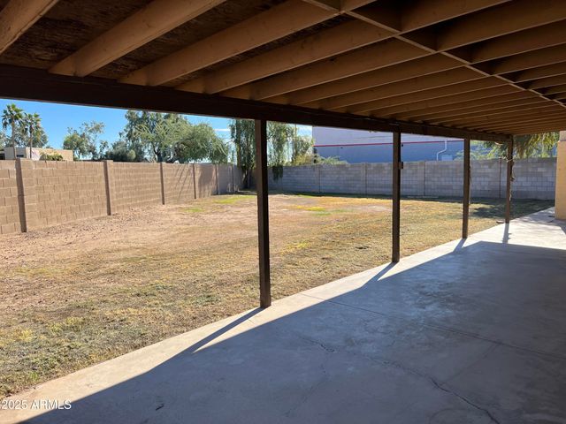 10801 N 43rd Drive, Glendale, AZ 85304