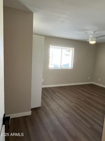 10801 N 43rd Drive, Glendale, AZ 85304