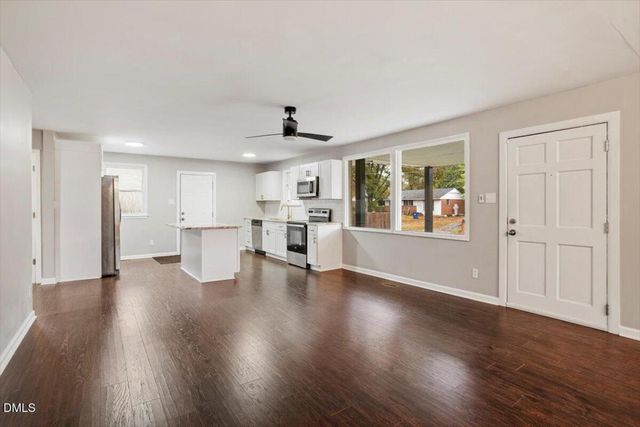 816 Peyton Street, Raleigh, NC 27610