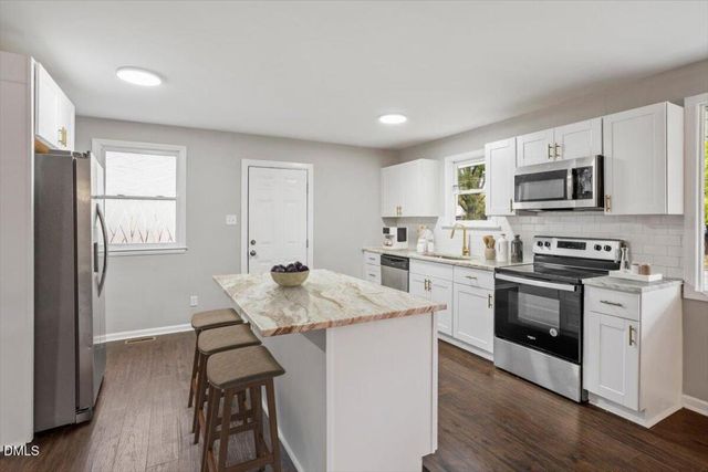 816 Peyton Street, Raleigh, NC 27610