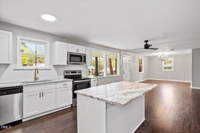 816 Peyton Street, Raleigh, NC 27610