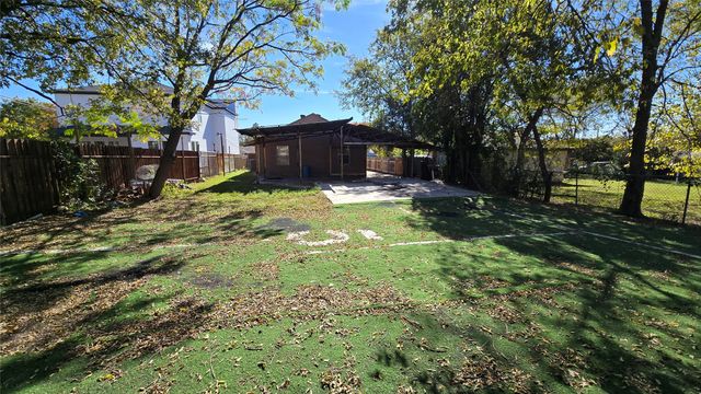 1441 Oakley Avenue, Dallas, TX 75216