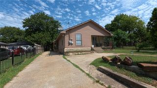 1441 Oakley Avenue, Dallas, TX 75216