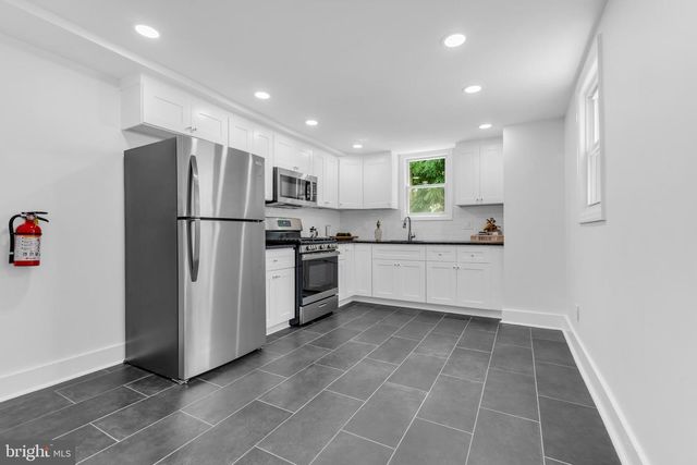 214 JONES AVE, Burlington, NJ 08016