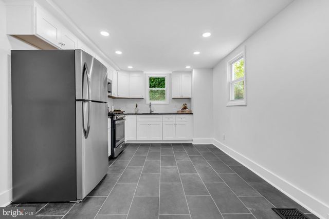 214 JONES AVE, Burlington, NJ 08016