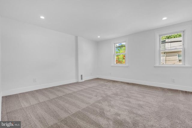 214 JONES AVE, Burlington, NJ 08016