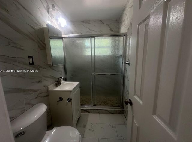 2511 NW 9th St, Fort Lauderdale, FL 33311