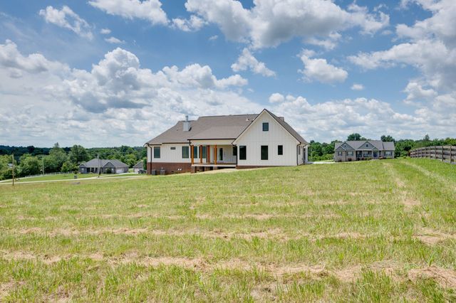 1501 Spencer Mill Rd, Burns, TN 37029