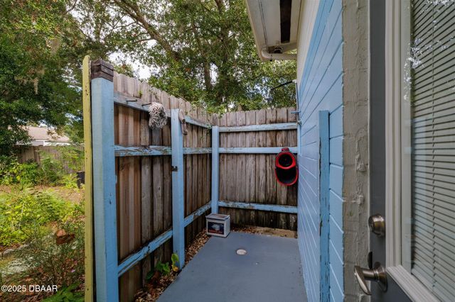 93 Rosewood Avenue, Ormond Beach, FL 32174