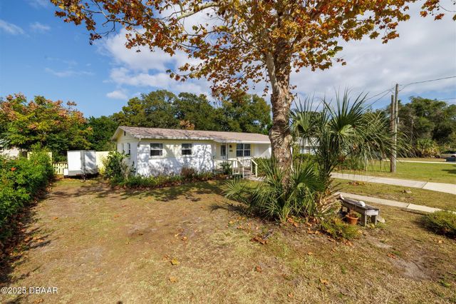 93 Rosewood Avenue, Ormond Beach, FL 32174