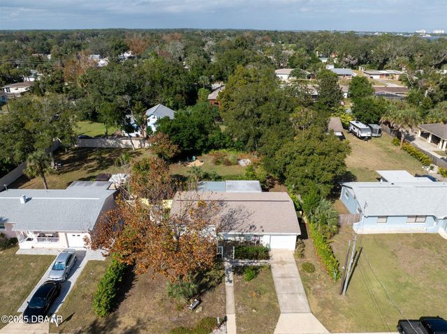 93 Rosewood Avenue, Ormond Beach, FL 32174