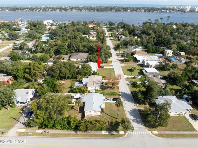 93 Rosewood Avenue, Ormond Beach, FL 32174